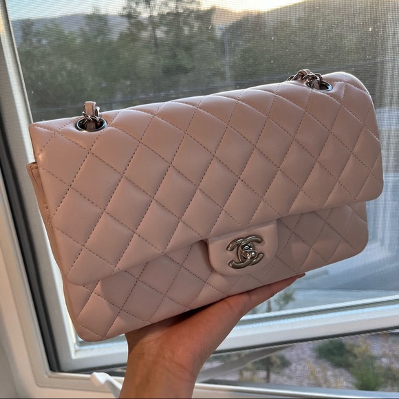 Chanel Spring 2021 Light Purple medium lambskin classic flap bag - Picture 12 of 16